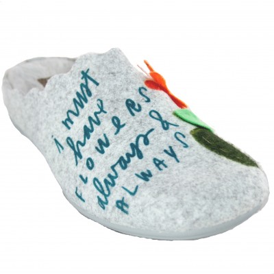Vulcabicha 4383 - Outdoor Women's Slippers in Felt with Embossed Flowers and Soft and Warm Interior