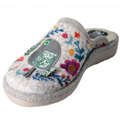 Salvi 01T-490 - Lovely Women's Slippers With Bird Flowers and Text Hello Winter