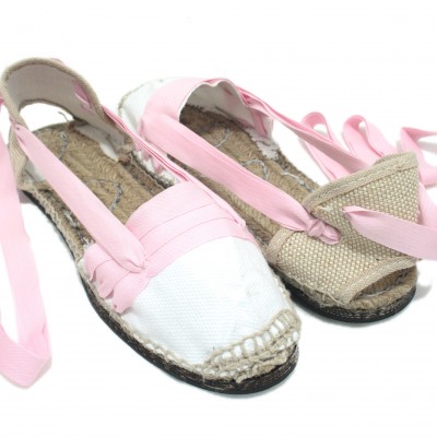 Traditional Espadrilles Flat Rubber Sole Design Three Veins or Innkeeper Color Light Pink