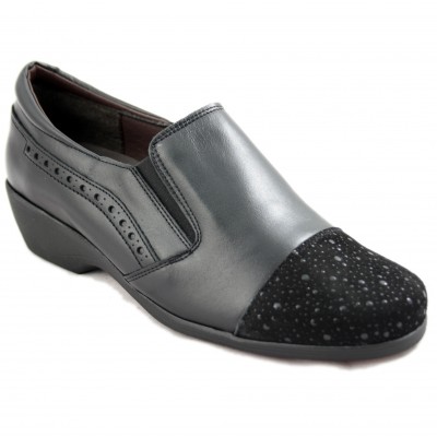Bona Moda 97227 - Zapatos Mujer Cerrados Negros con Puntera Aterciopelada Brillante Plantilla Extraible y Gomas Laterales